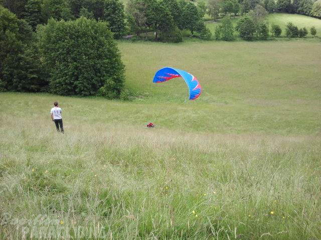 2012 ES.25.12 Gleitschirmfliegen 015