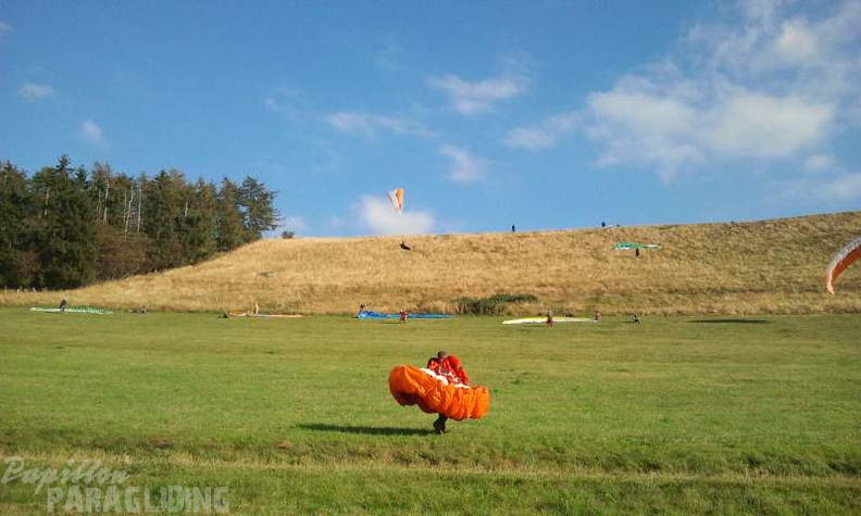 2012 ES.36.12 Paragliding 006