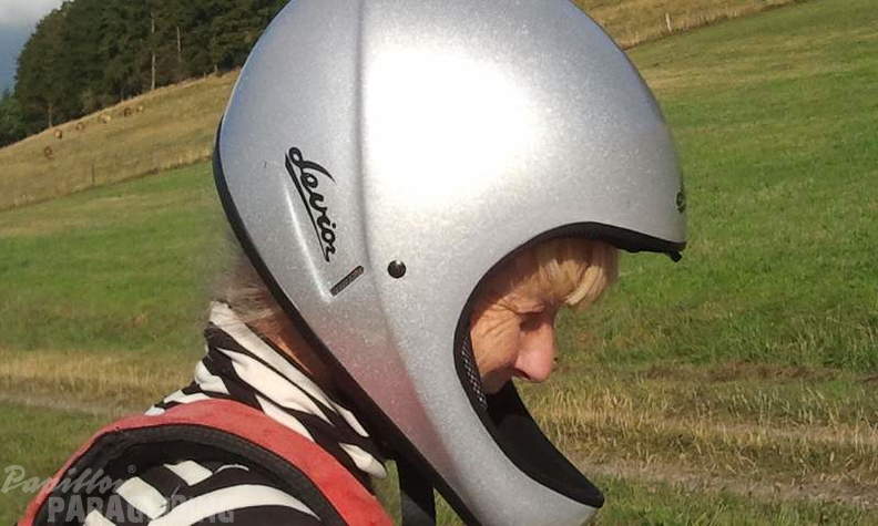 2012 ES.36.12 Paragliding 012