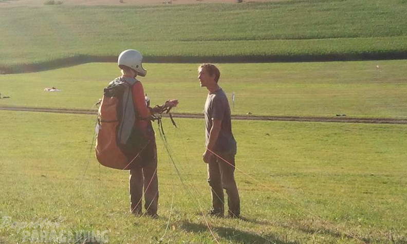 2012 ES.36.12 Paragliding 020