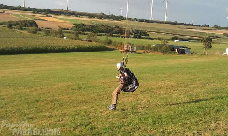 2012 ES.36.12 Paragliding 030