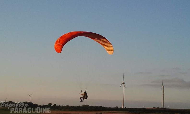 2012 ES.36.12 Paragliding 058