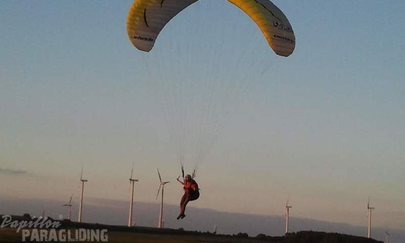 2012 ES.36.12 Paragliding 066