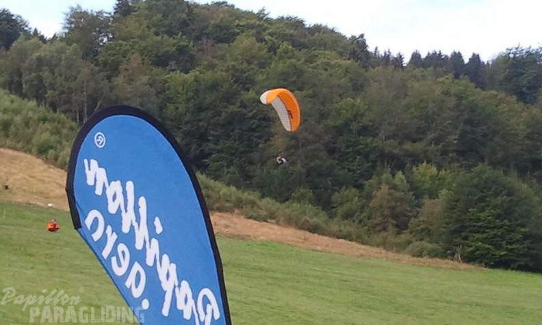 2012 ES.36.12 Paragliding 100