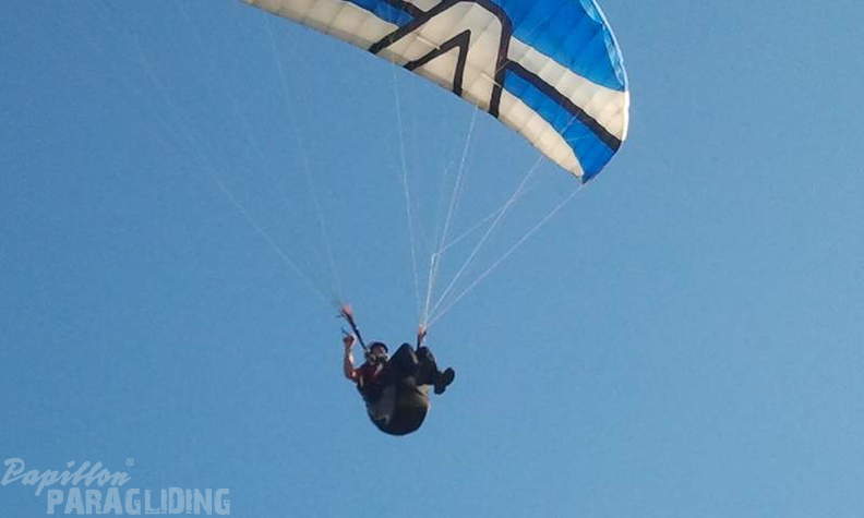 2012 ES.37.12 Paragliding 017