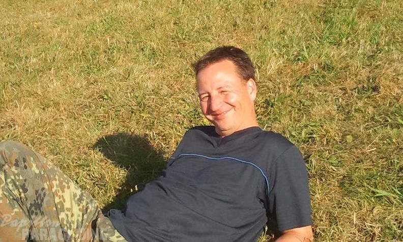 2012 ES.37.12 Paragliding 018