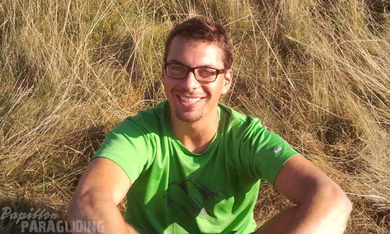 2012 ES.37.12 Paragliding 020