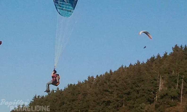 2012 ES.37.12 Paragliding 035