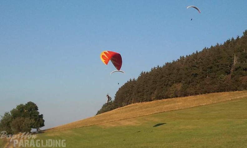 2012 ES.37.12 Paragliding 037