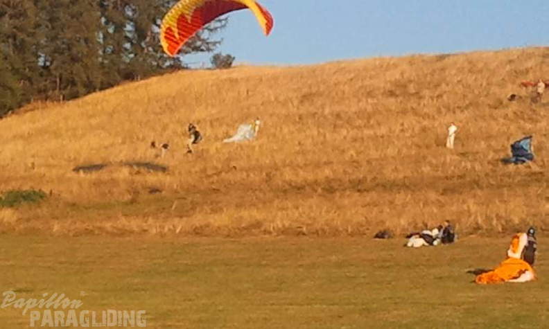 2012 ES.37.12 Paragliding 044