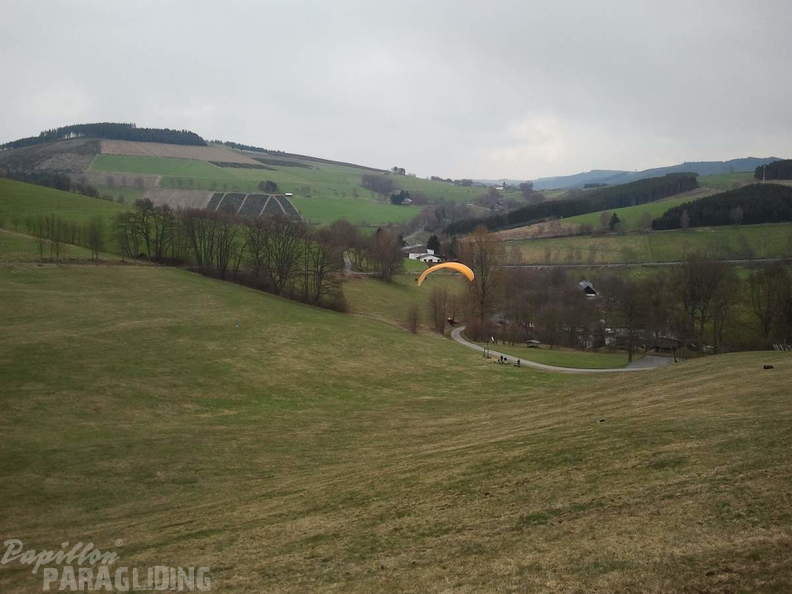 2012 ES16.12 Paragliding 013
