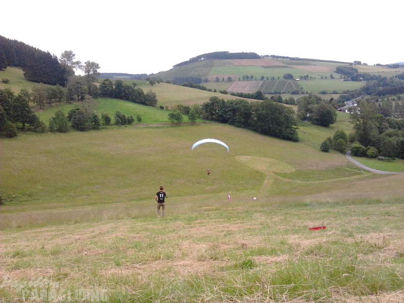 2012 ES27.12 Gleitschirmfliegen 025