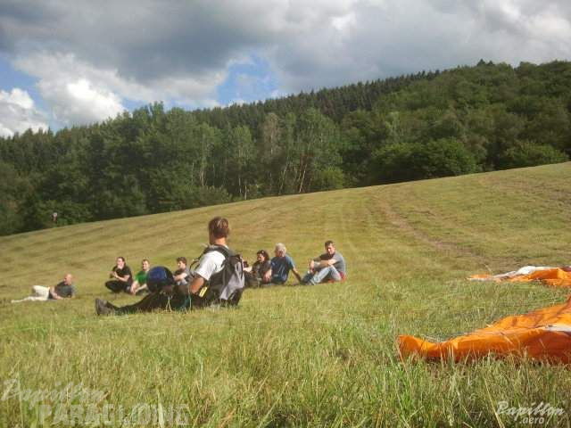 2012 ES28.12 Gleitschirmfliegen 004