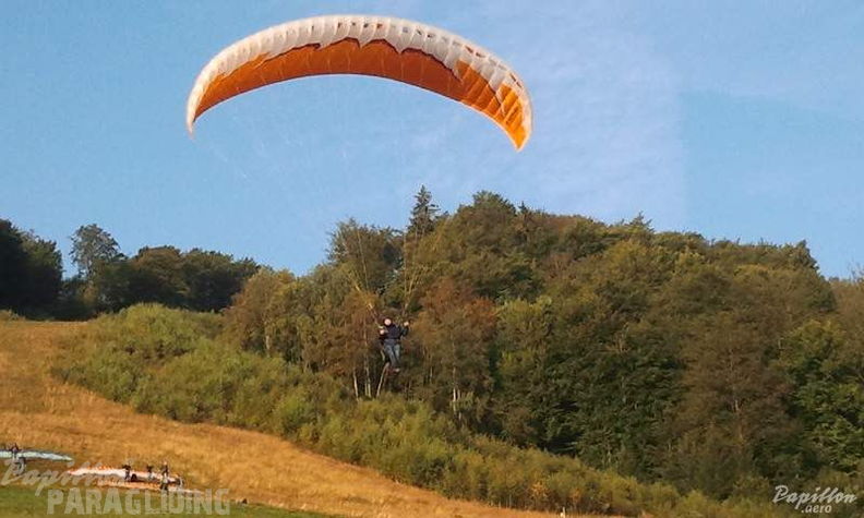 2012 ES38.12 Gleitschirmfliegen 036