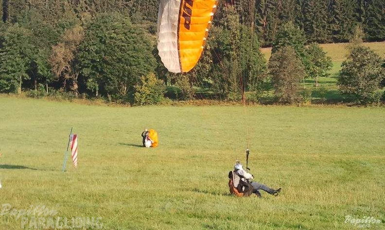 2012 ES38.12 Gleitschirmfliegen 039