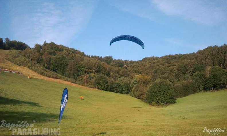 2012_ES38.12_Gleitschirmfliegen_042.jpg