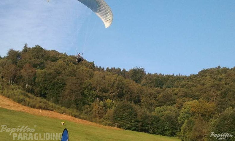 2012 ES38.12 Gleitschirmfliegen 045
