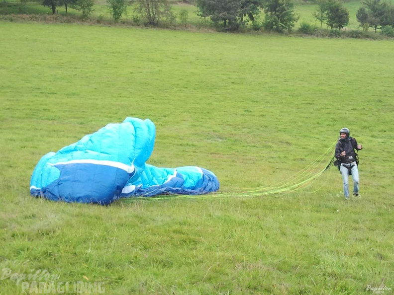 2012 ES39.12 Gleitschirmfliegen 006
