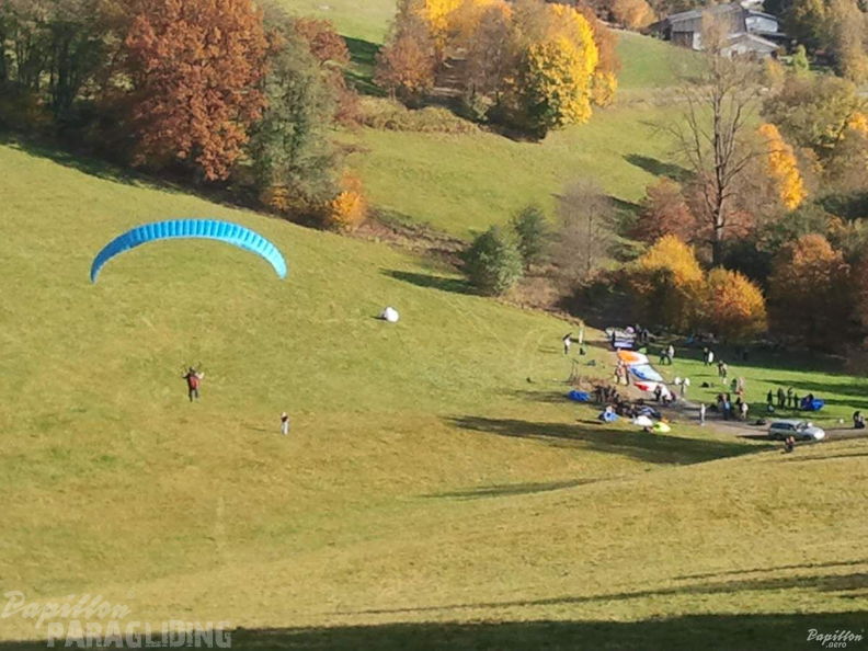 2012_ES43.12_Gleitschirmfliegen_060.jpg