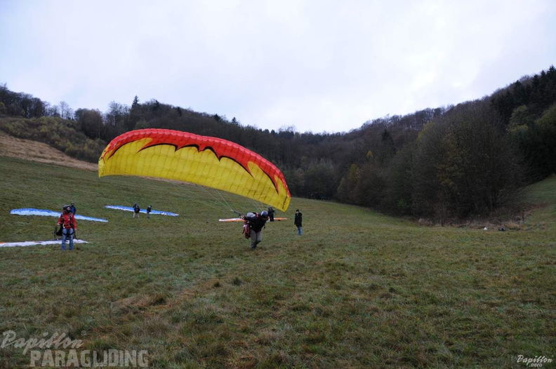 2012 ES45.12 Gleitschirmfliegen 011