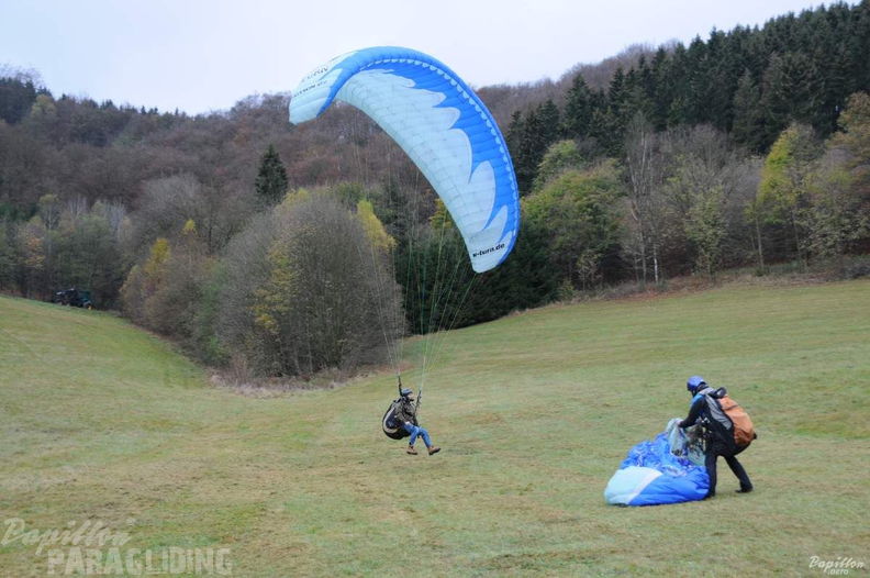 2012 ES45.12 Gleitschirmfliegen 060