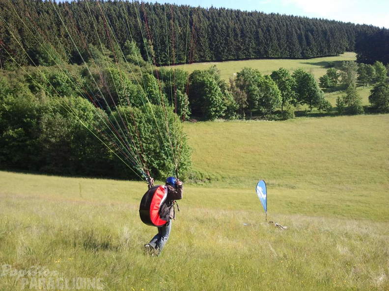 2012 ES EW24.12 Paragliding 017