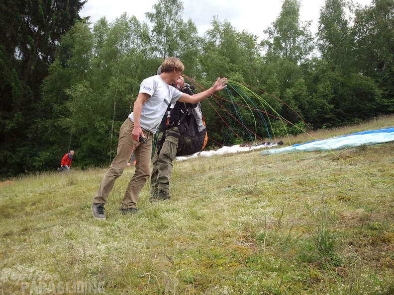 2012 ES EW24.12 Paragliding 033