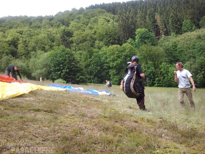 2012 ES EW24.12 Paragliding 039