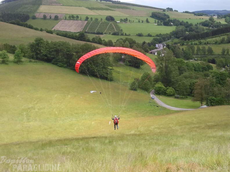 2012 ES EW24.12 Paragliding 046