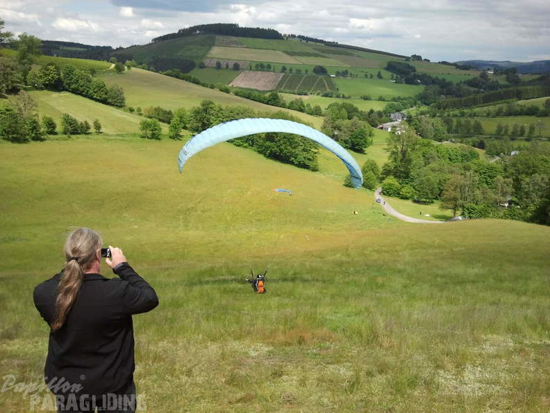 2012 ES EW24.12 Paragliding 052