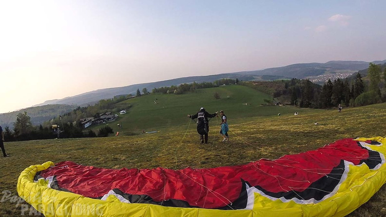 ES17.18 Paragliding-126