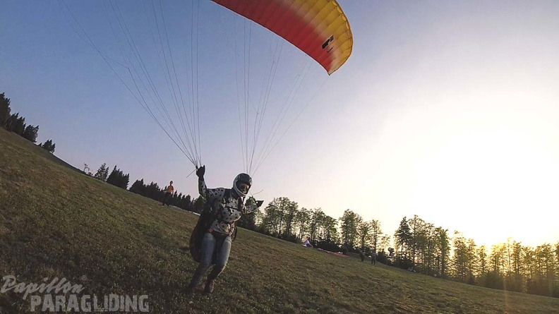 ES17.18 Paragliding-134