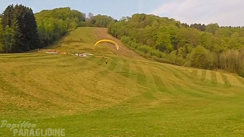 ES17.18 Paragliding-148