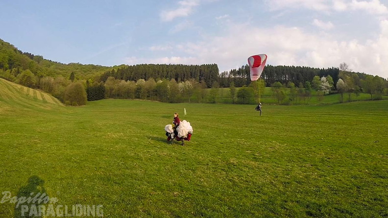 ES17.18 Paragliding-159