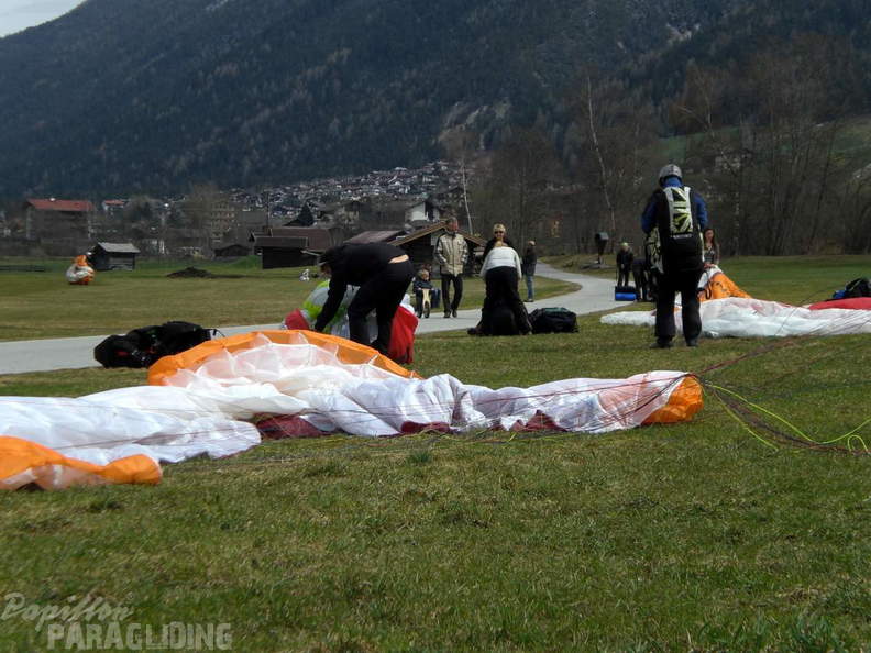 2012 AT15.12 Paragleiterkurs 005
