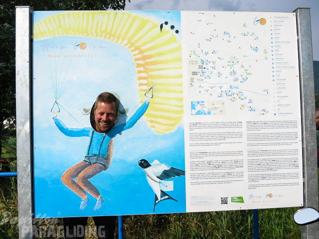 AT27 15 Paragliding-1017