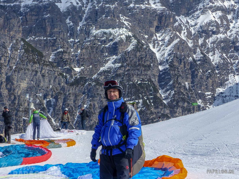 AS13.19 Paragliding-109