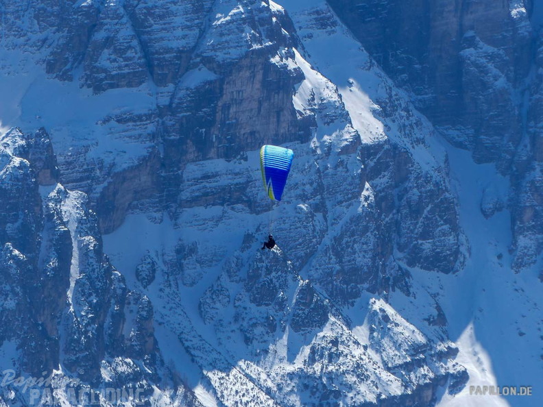AS13.19 Paragliding-132