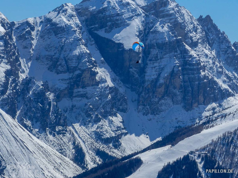 AS13.19 Paragliding-138