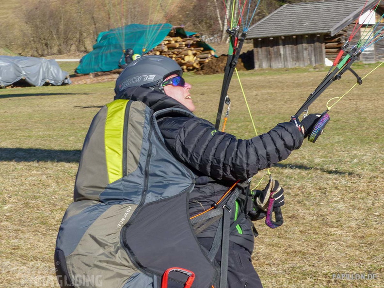 AS13.19 Paragliding-145