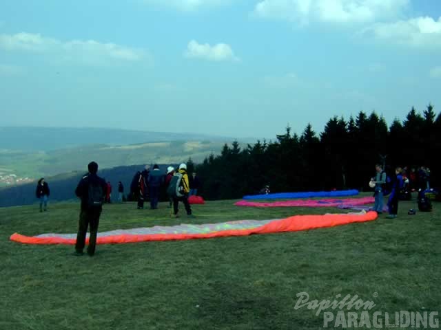 2004 K11.04 Wasserkuppe Gleitschirm 006