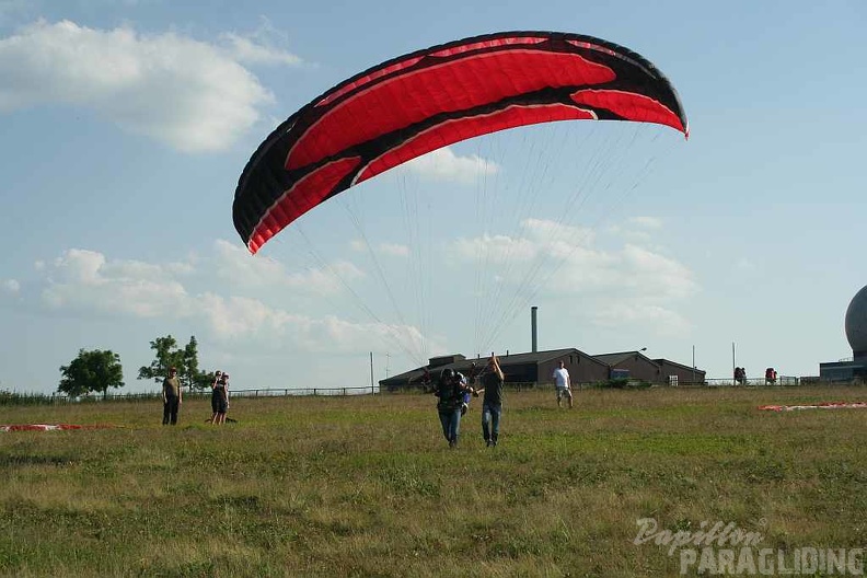 2010 RS28 10 Wasserkuppe Gleitschirm 032
