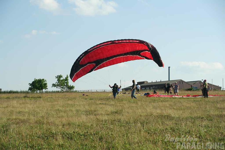 2010 RS28 10 Wasserkuppe Gleitschirm 038