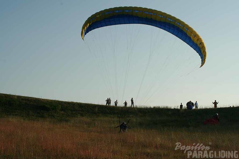 2010 RS28 10 Wasserkuppe Gleitschirm 059