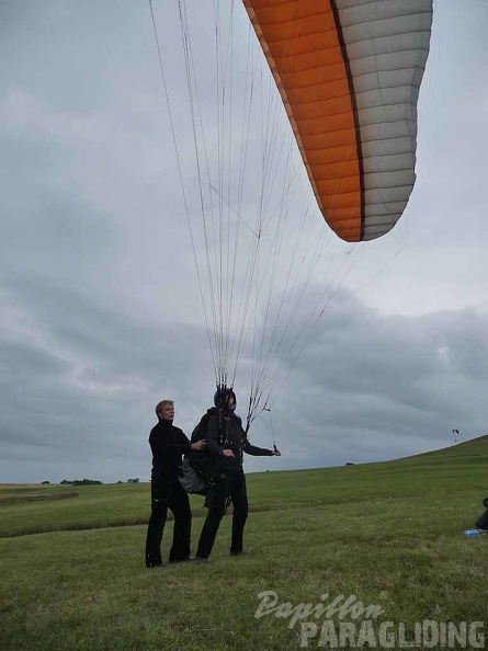 2010 RS32 10 Wasserkuppe Gleitschirm 022