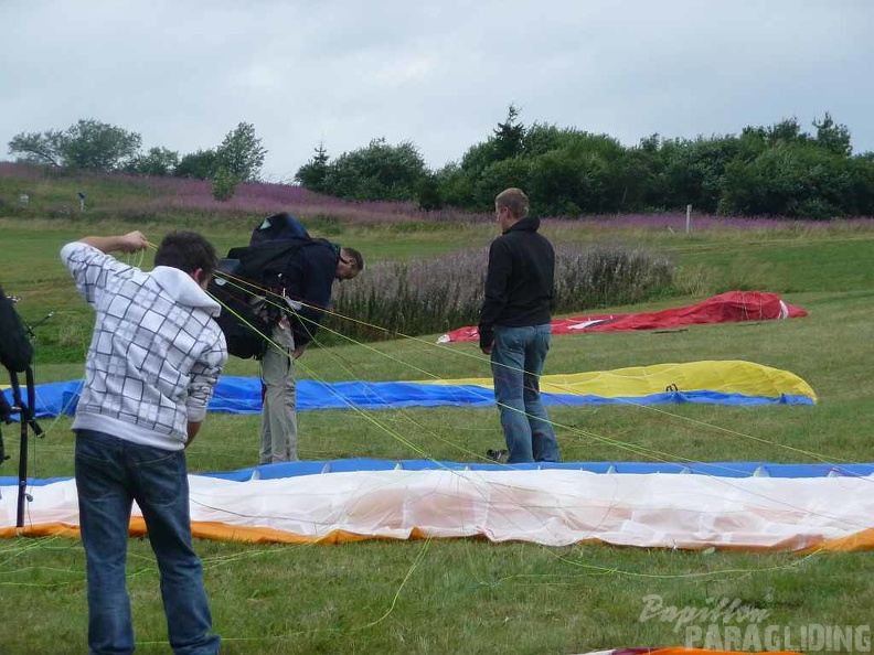 2010 RS32 10 Wasserkuppe Gleitschirm 074