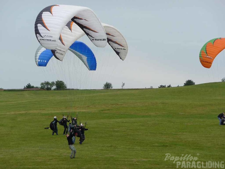 2010 RS32 10 Wasserkuppe Gleitschirm 095