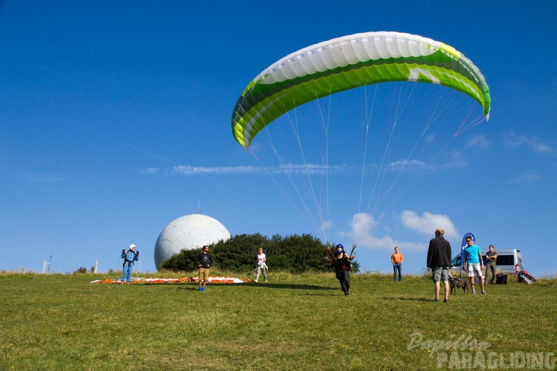 RK32 14 Paragliding Wasserkuppe 080