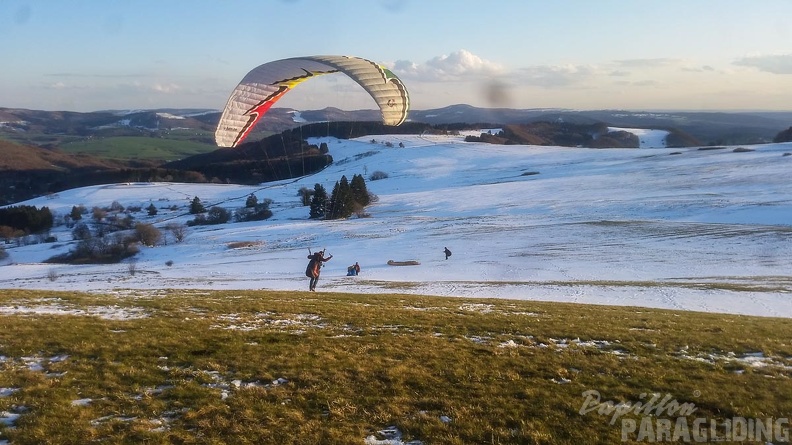 RK17.16 Paragliding-161