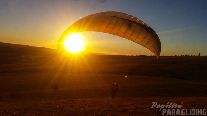 RK1.17 Winter-Paragliding-160